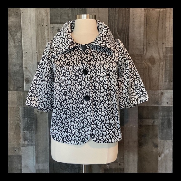 T&W Designs silver black leopard print jacket medium vintage dark feminine - Picture 1 of 14
